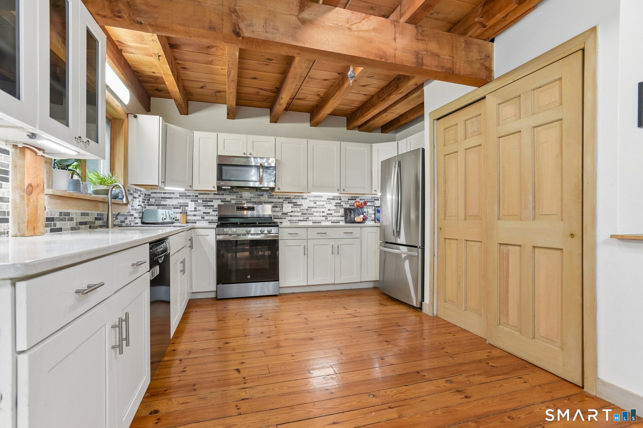99 Cook Road Prospect, CT 06712 - Photo 3 of 33