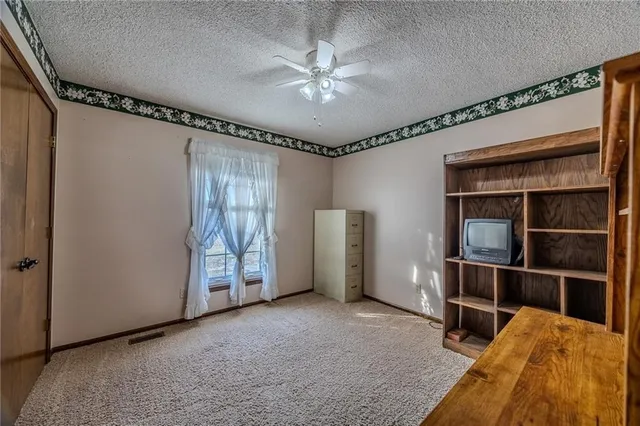 $483,500 | 957 Ff Highway, Napoleon, MO 64074