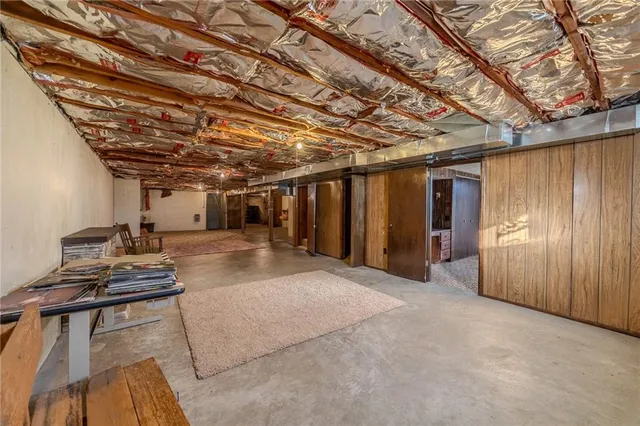 $483,500 | 957 Ff Highway, Napoleon, MO 64074