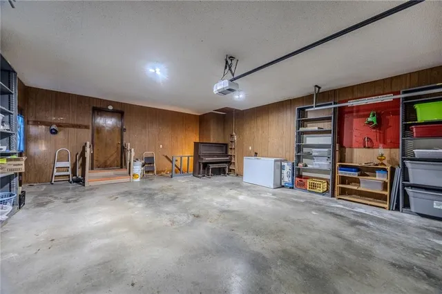 $483,500 | 957 Ff Highway, Napoleon, MO 64074