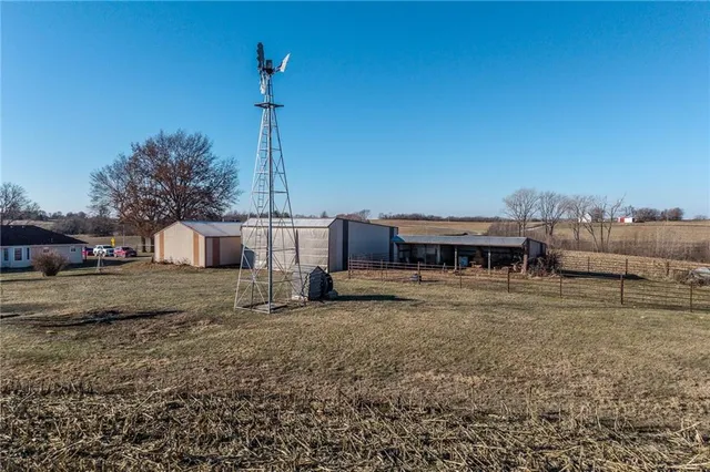 $483,500 | 957 Ff Highway, Napoleon, MO 64074