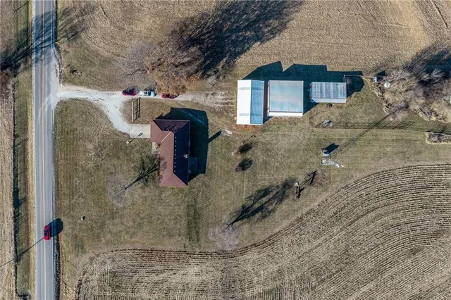 $483,500 | 957 Ff Highway, Napoleon, MO 64074