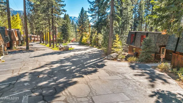 $1,225,000 | 978 Glenrock Drive, Unit 45, Incline Village, NV 89451