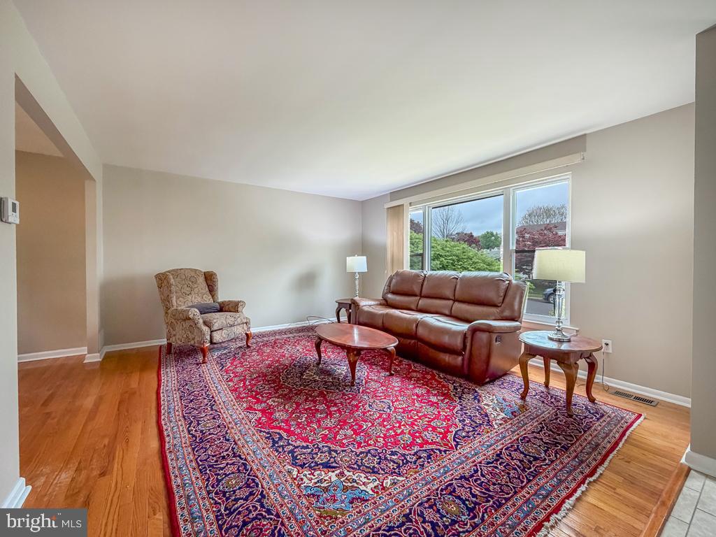 3041 Sheppard Road Bensalem, PA 19020 - Photo 8 of 51 Gallery Image 8