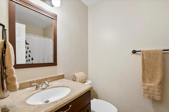 $304,900 | 40 Deer Run Drive, Milton, NY 12020