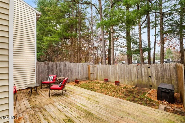 $304,900 | 40 Deer Run Drive, Milton, NY 12020