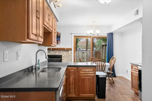 $304,900 | 40 Deer Run Drive, Milton, NY 12020