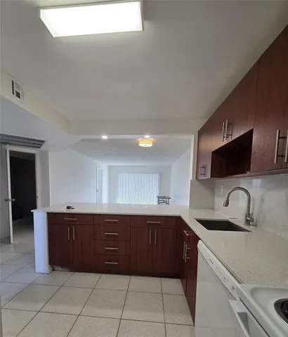 $1,900 | 8040 North Colony Circle, Unit 105, Tamarac, FL 33321