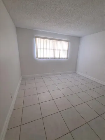 $1,900 | 8040 North Colony Circle, Unit 105, Tamarac, FL 33321