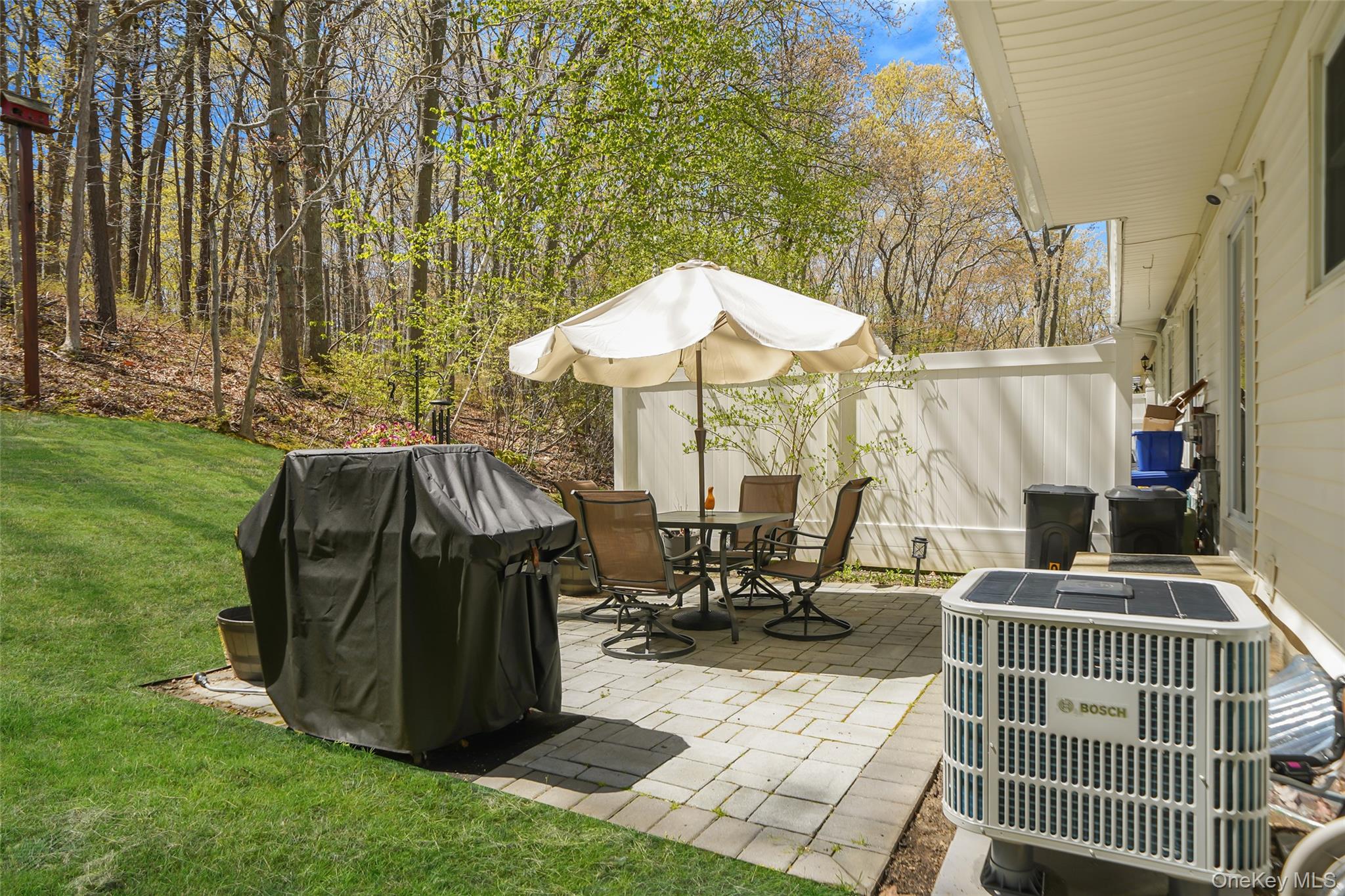 9 Penn Commons Yaphank, NY 11980 - Photo 23 of 34