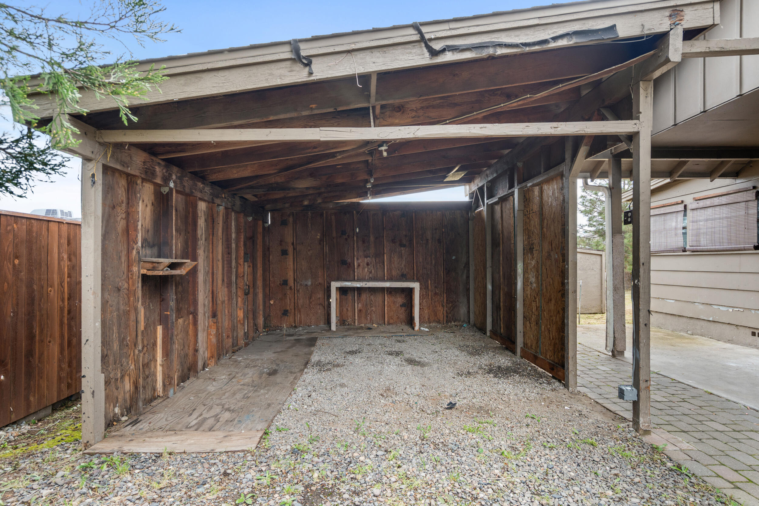 1281 Thomas Road Medford, OR 97501 - Photo 16 of 19 _1281 Thomas Rd_ Medford_ OR 97501-06