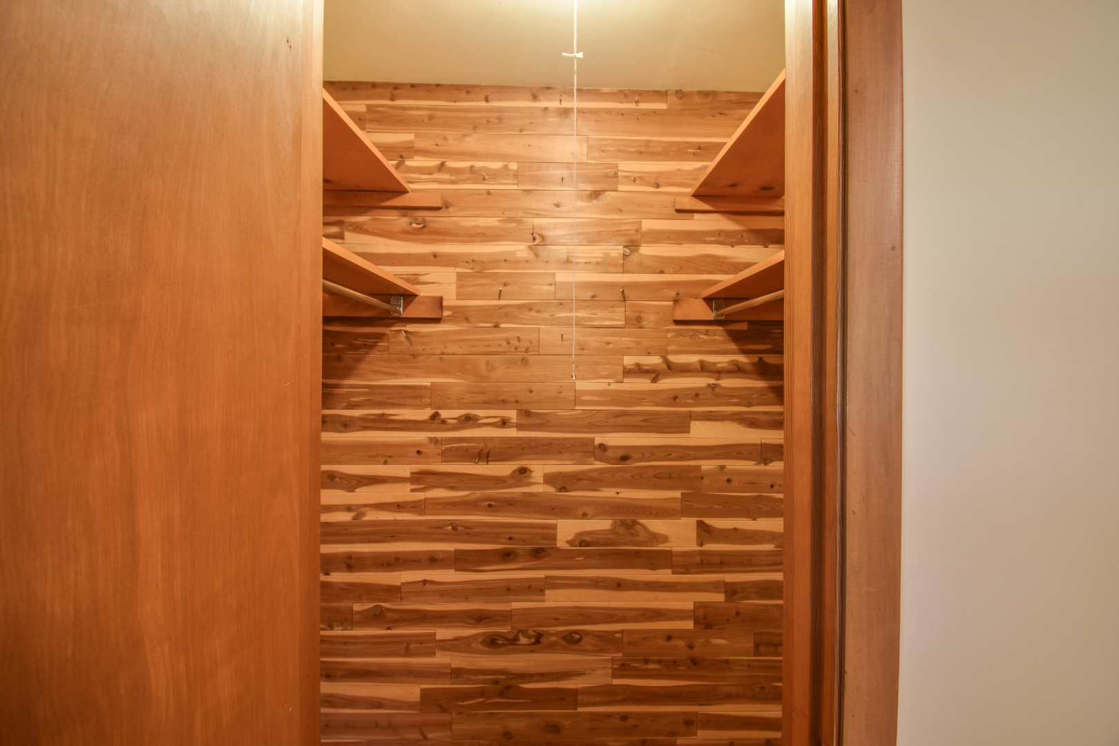 1542 East 18th Road Streator, IL 61364 - Photo 23 of 47 a bathroom with a shower