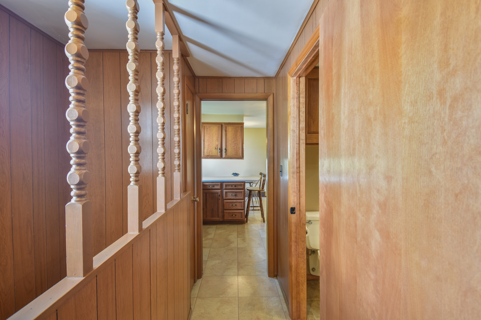 1542 East 18th Road Streator, IL 61364 - Photo 25 of 47 a view of a hallway with a outdoor space