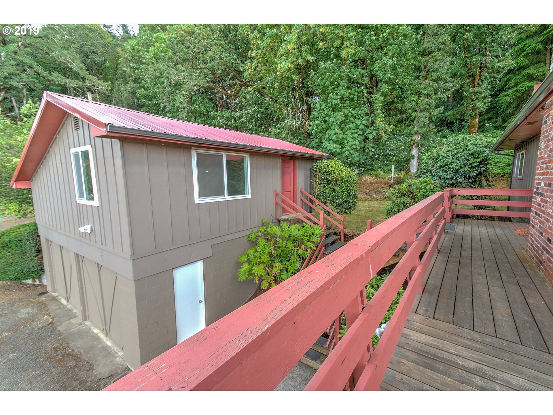 33188 Wilkins Road Eugene, OR 97408 - Photo 22 of 32 Gallery Image 22