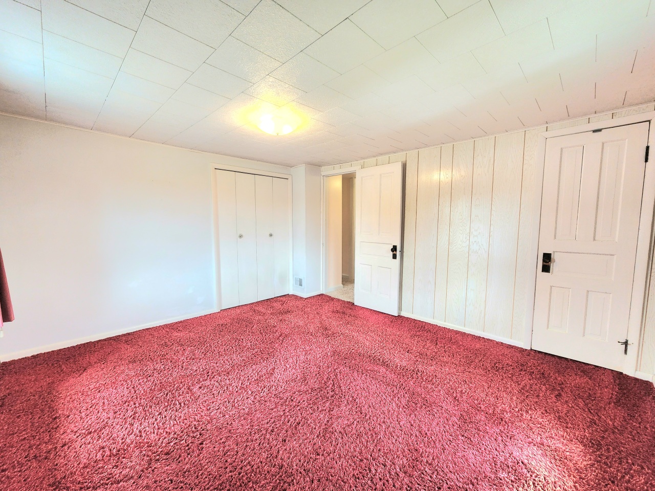 5609 Two Creeks Road Two Rivers, WI 54241 - Photo 19 of 45 Upper Bedroom 3 Closet