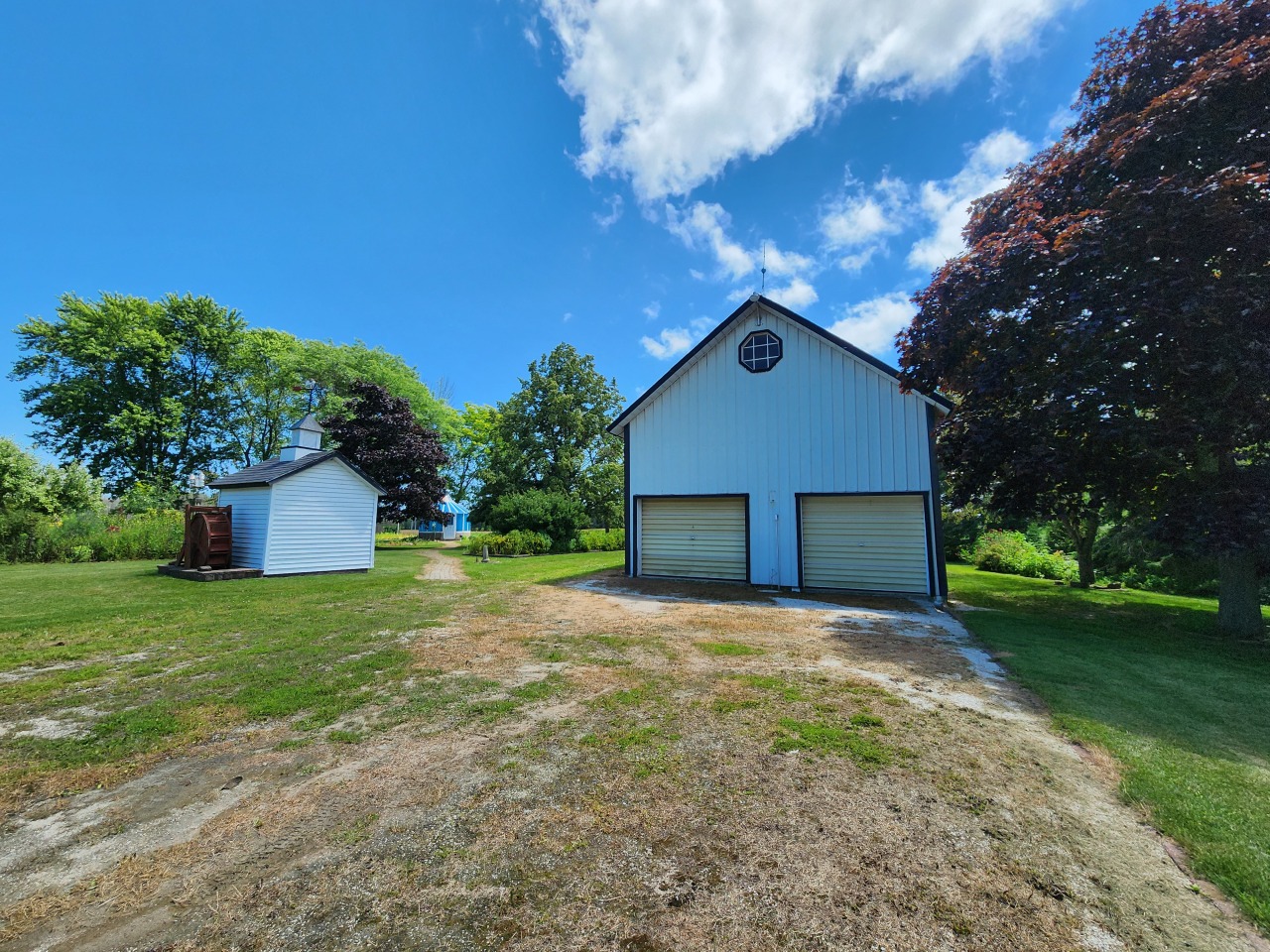 5609 Two Creeks Road Two Rivers, WI 54241 - Photo 40 of 45 Barn and pump house