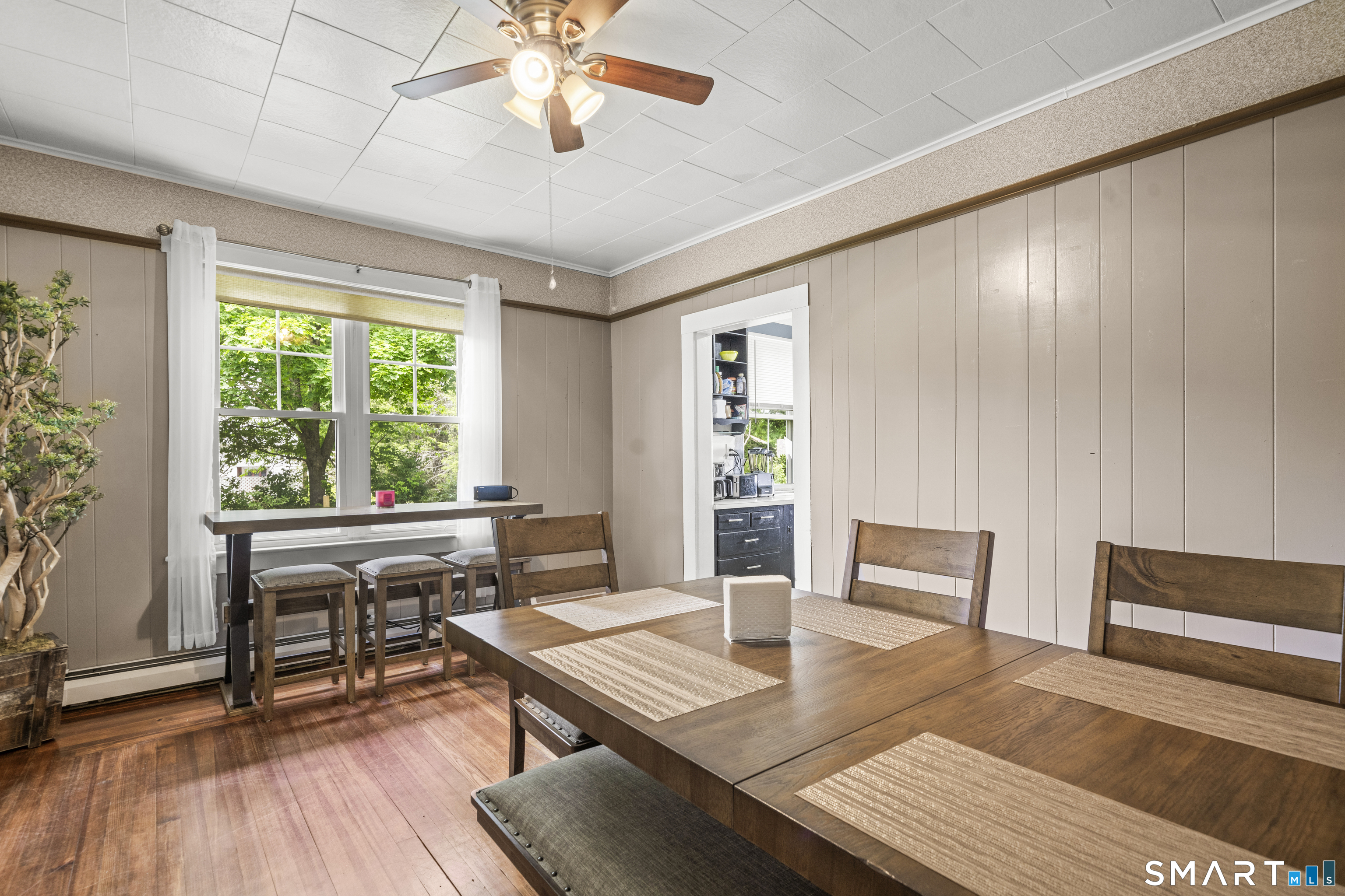 104 Fairview Street Windham, CT 06226 - Photo 5 of 33
