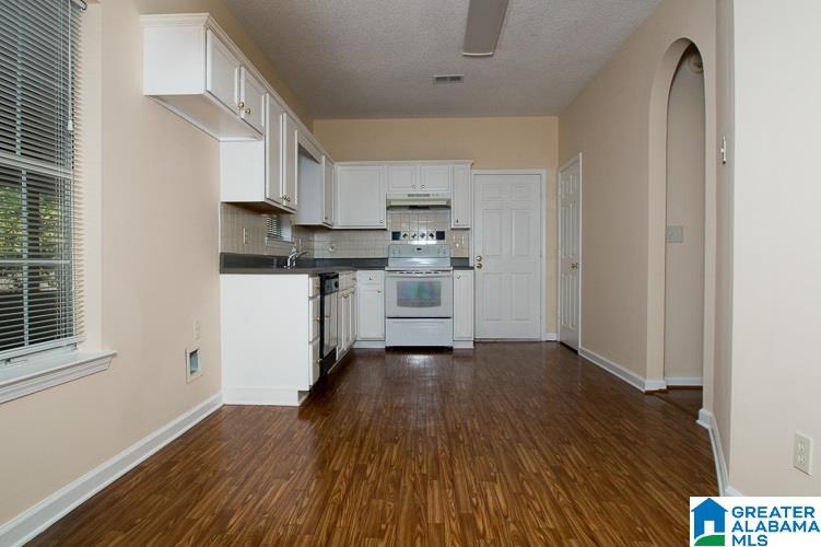 203 Ivy Brook Trail Pelham, AL 35124 - Photo 7 of 25