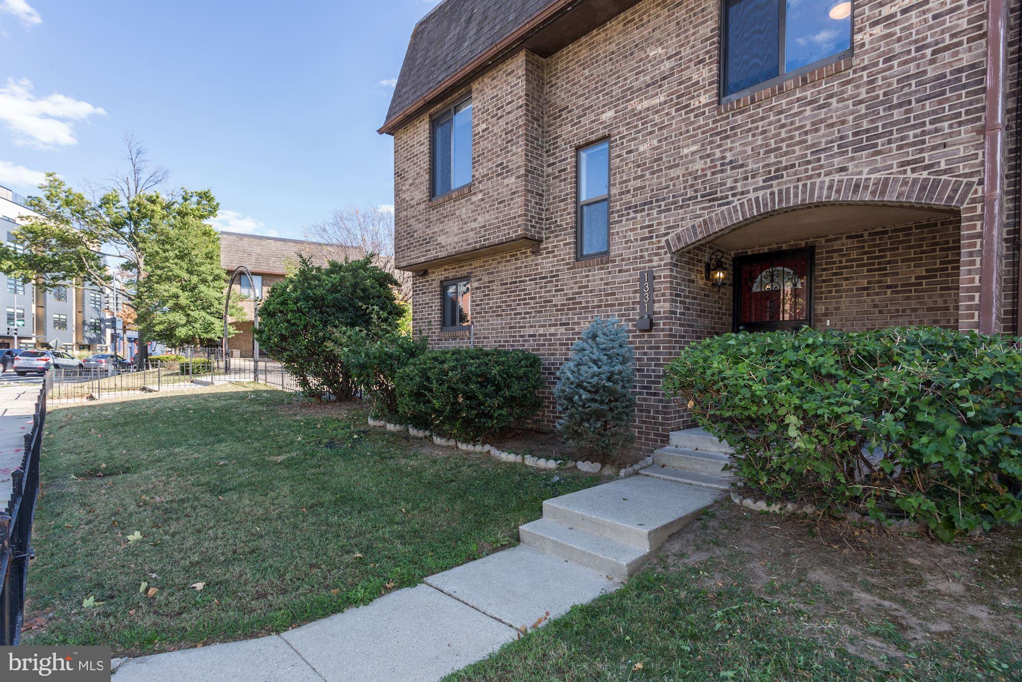 Welcome to 1331 I St NE