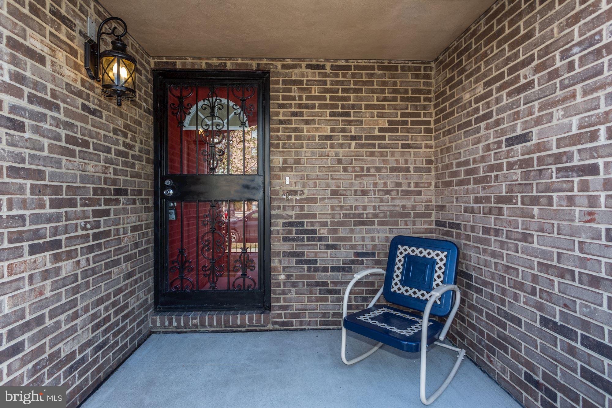 1331 I Street Northeast Washington, DC 20002 - Photo 3 of 41 Entrance