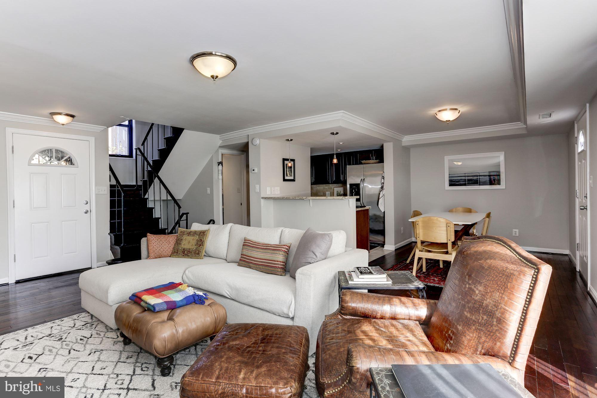 1331 I Street Northeast Washington, DC 20002 - Photo 8 of 41 Living Room