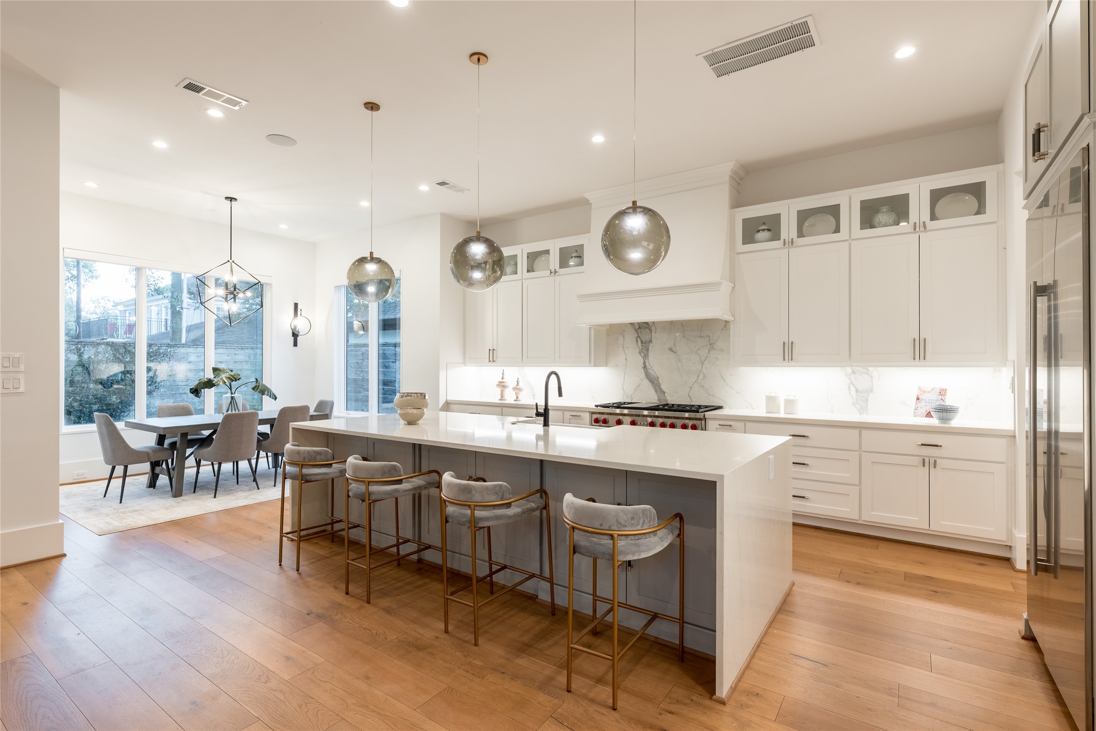 2817 Albans Road Houston, TX 77005 - Photo 21 of 49