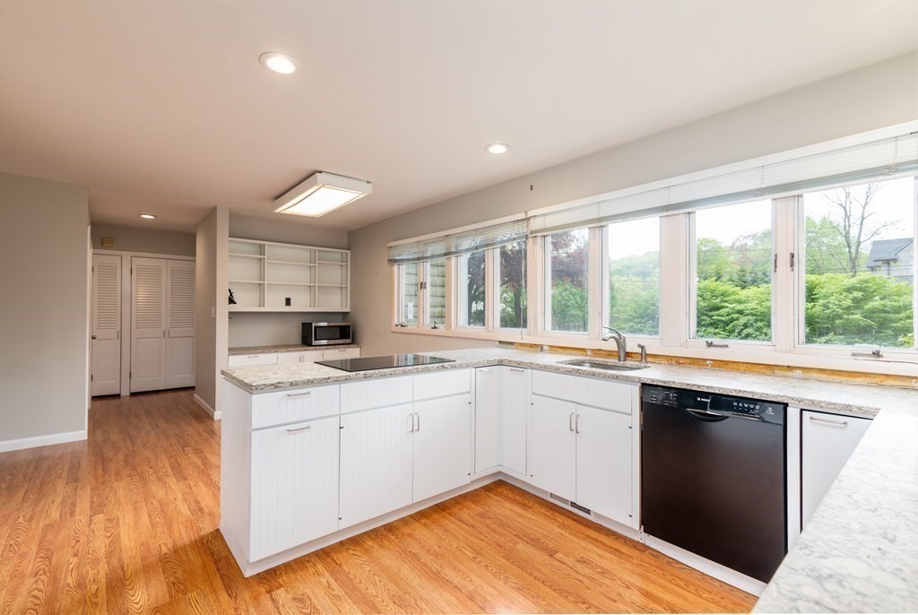 14 John Poulter Road Lexington, MA 02421 - Photo 8 of 33