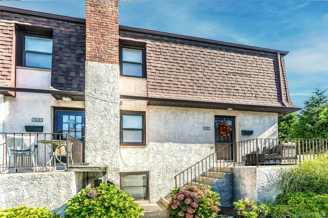 $579,000 | 136 Albany Boulevard, Unit 17E, Atlantic Beach, NY 11509