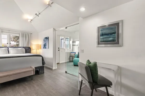 $4,300 | 1264.5 Prospect Street, La Jolla, CA 92037