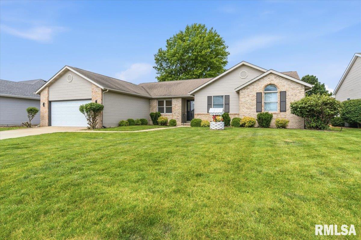 2721 Haggard Drive Springfield, IL 62711 - Photo 3 of 42