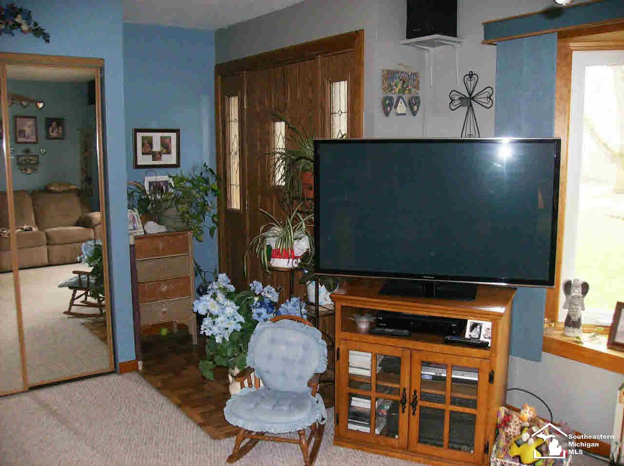 12994 Calhoun Road Milan, MI 48160 - Photo 6 of 25