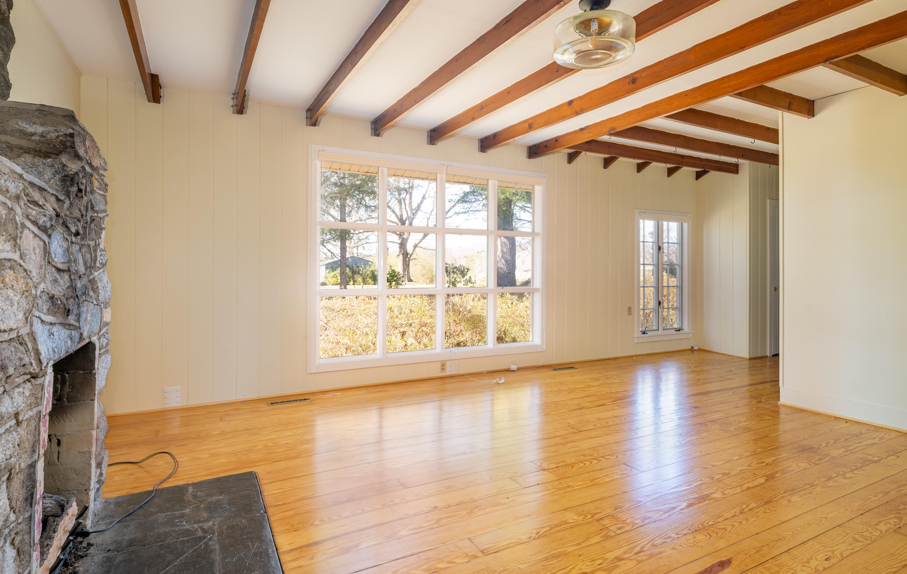 3155 Patterson Mill Road Bedford, VA 24523 - Photo 11 of 19 Living Room