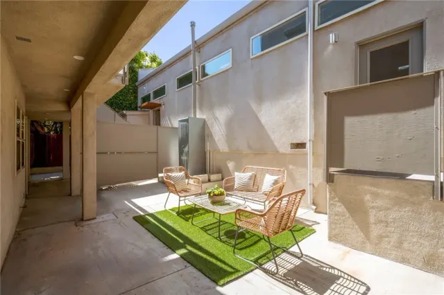 $1,700,000 | 726 West 37th Street, San Pedro, CA 90731