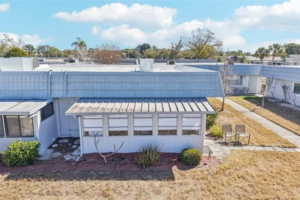 $104,900 | 202 Bedford Trail, Unit 116, Sun City Center, FL 33573