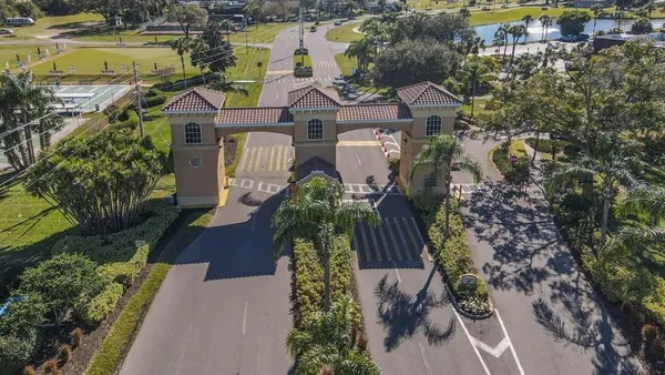 $104,900 | 202 Bedford Trail, Unit 116, Sun City Center, FL 33573