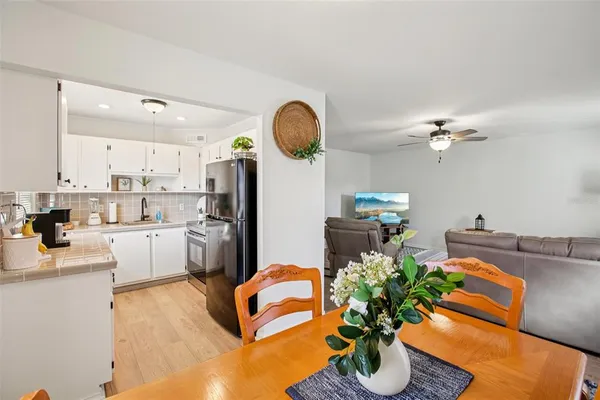 $104,900 | 202 Bedford Trail, Unit 116, Sun City Center, FL 33573