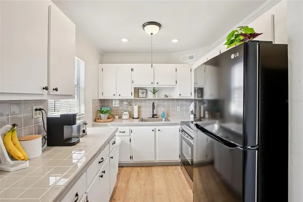 $104,900 | 202 Bedford Trail, Unit 116, Sun City Center, FL 33573