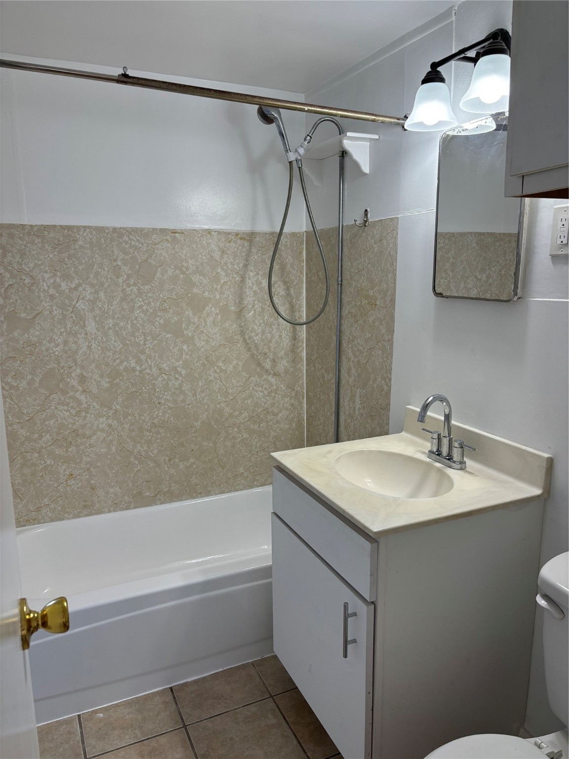 2725 Rutland Street Houston, TX 77008 - Photo 6 of 9