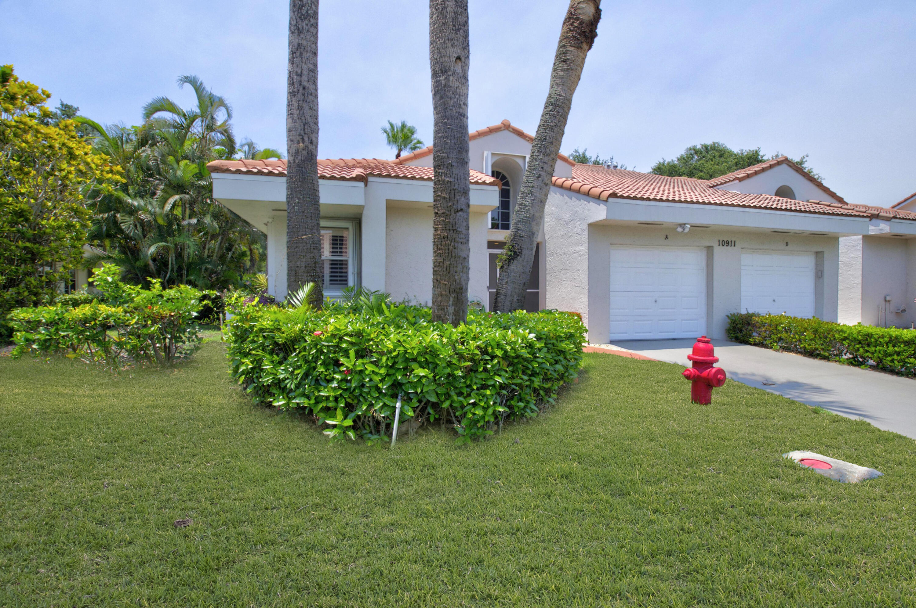 10911 Ladera Lane, Unit A Boca Raton, FL 33498 - Photo 2 of 52 DSC_5174
