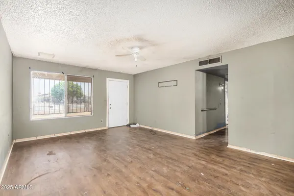 $329,900 | 6426 West Mulberry Drive, Phoenix, AZ 85033