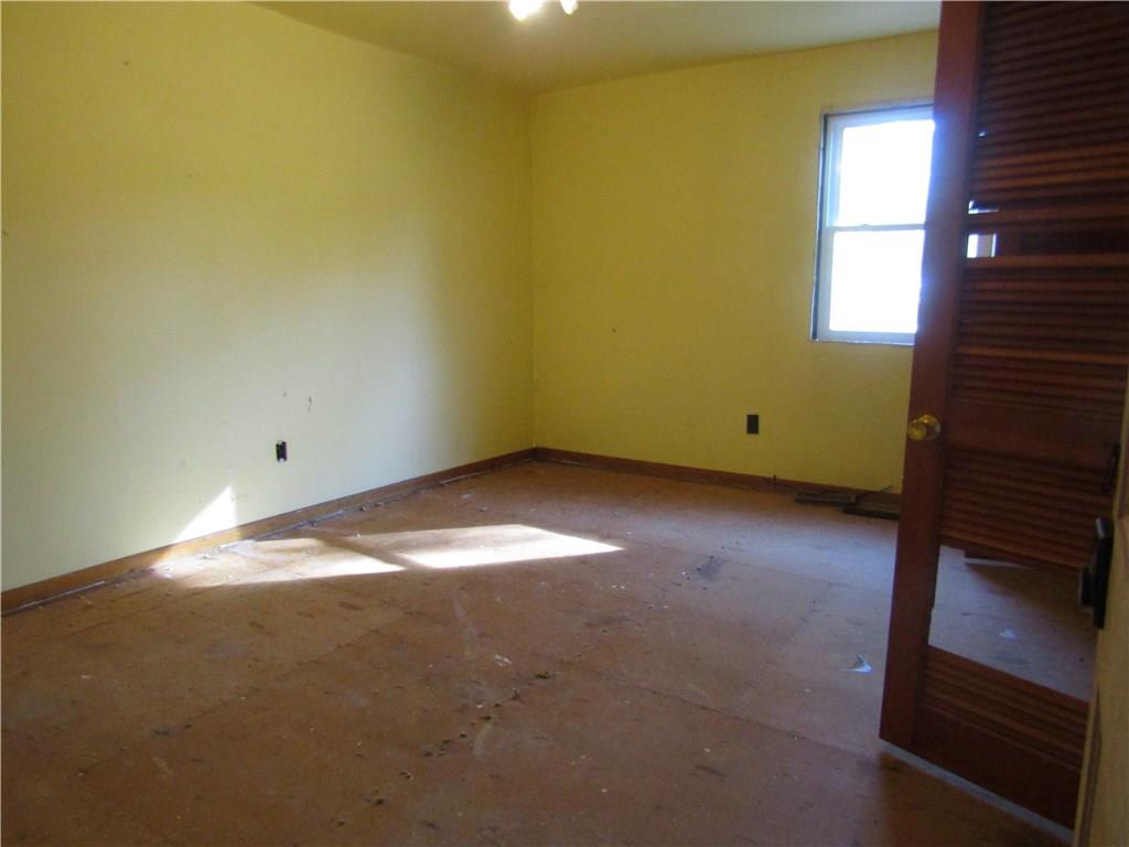 1275 Jonesville Road Columbus, IN 47201 - Photo 7 of 12 Gallery Image 7
