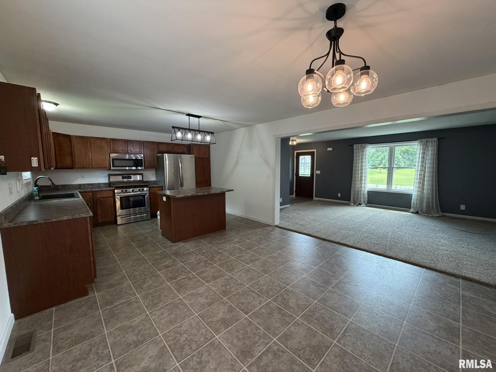 324 Casey Road Farmington, IL 61531 - Photo 42 of 68
