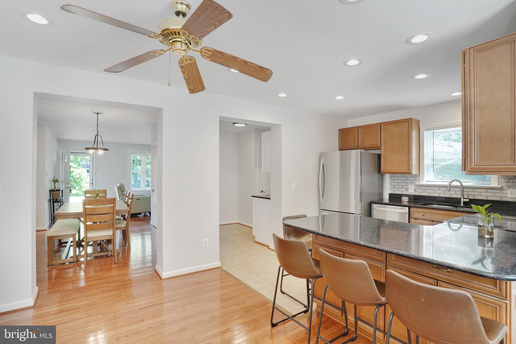 3908 Egan Drive Fairfax, VA 22030 - Photo 9 of 38