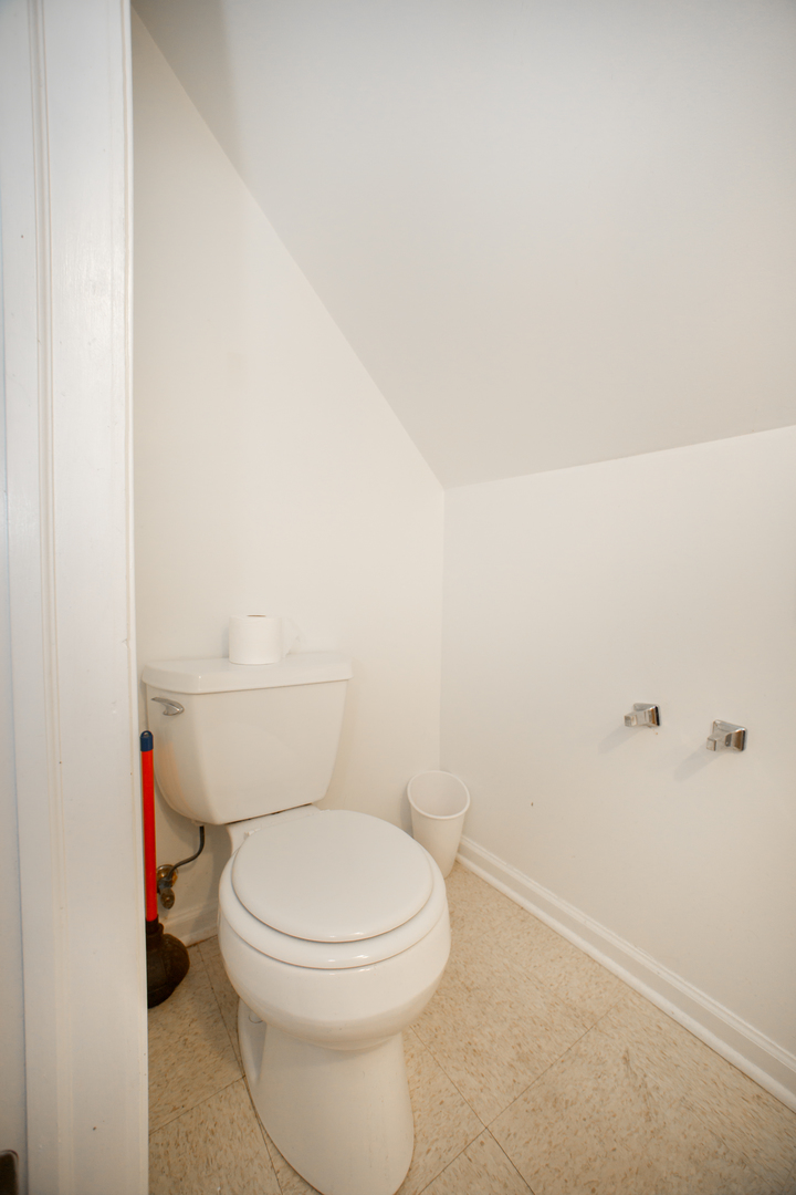 428 North Harding Avenue Chicago, IL 60624 - Photo 12 of 22