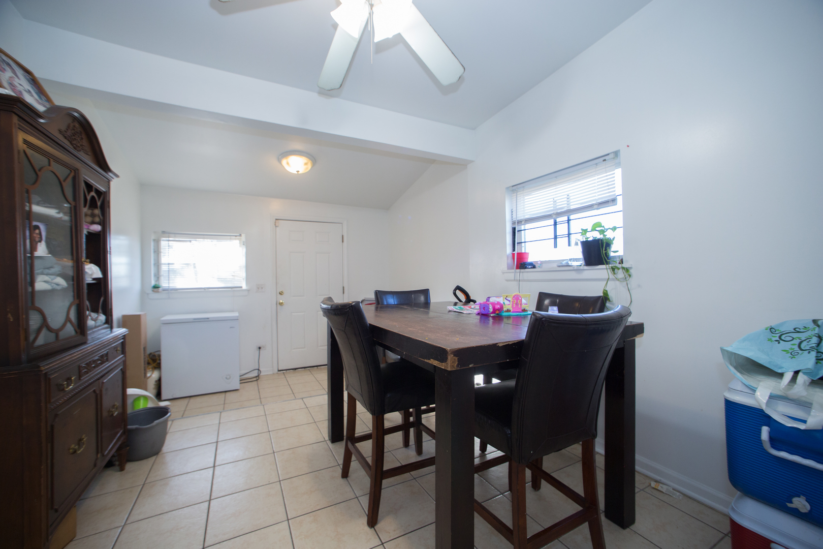 428 North Harding Avenue Chicago, IL 60624 - Photo 6 of 22