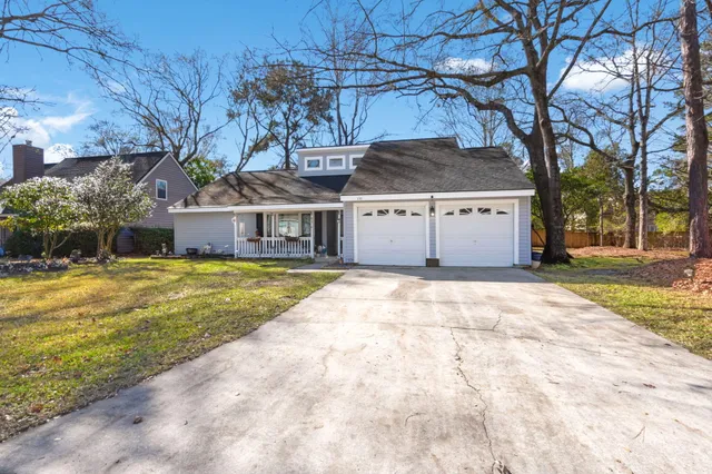 $359,900 | 133 Bridgecreek Drive, Goose Creek, SC 29445