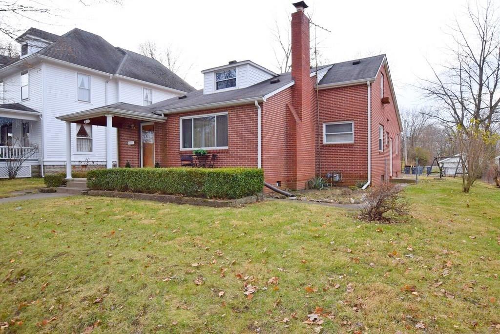 211 North Pendleton Avenue Pendleton, IN 46064 - Photo 2 of 27