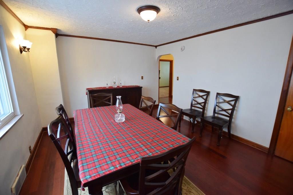 211 North Pendleton Avenue Pendleton, IN 46064 - Photo 12 of 27