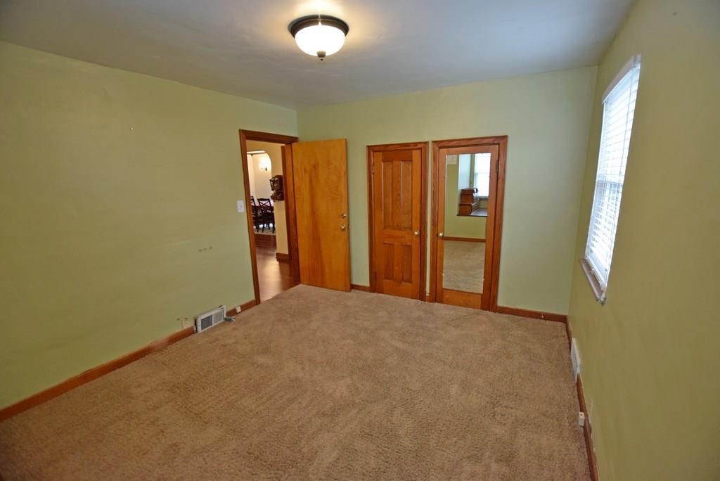 211 North Pendleton Avenue Pendleton, IN 46064 - Photo 13 of 27