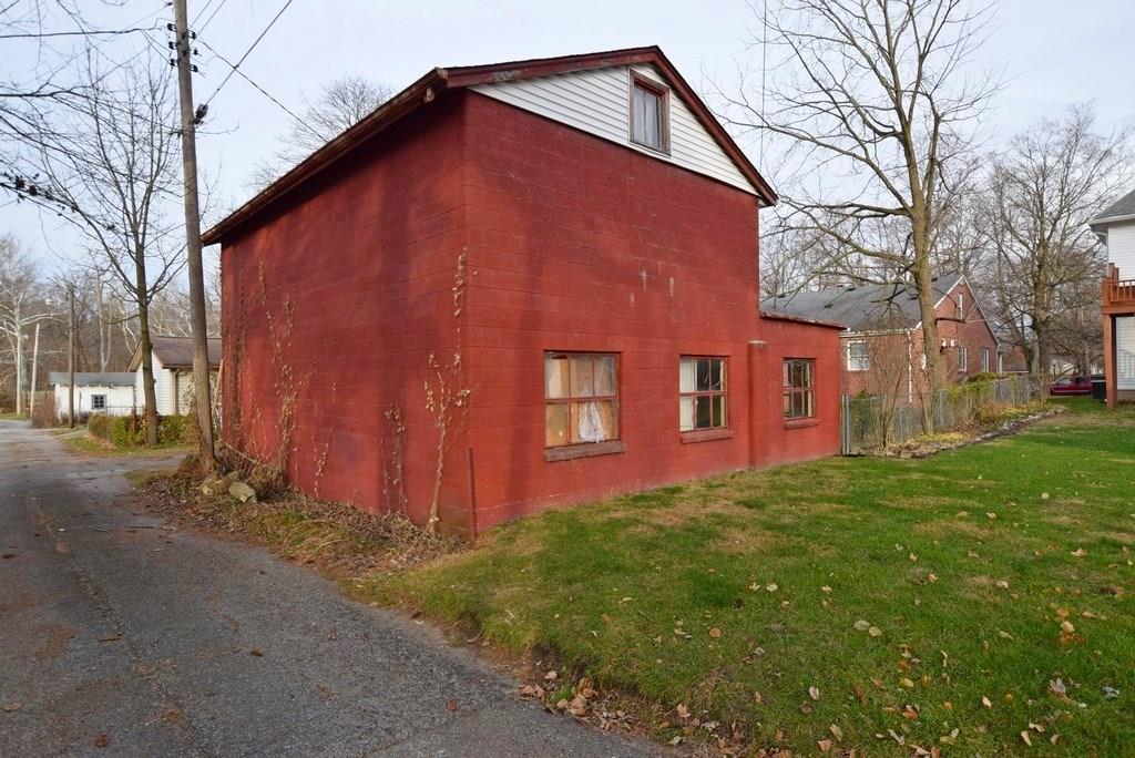 211 North Pendleton Avenue Pendleton, IN 46064 - Photo 26 of 27